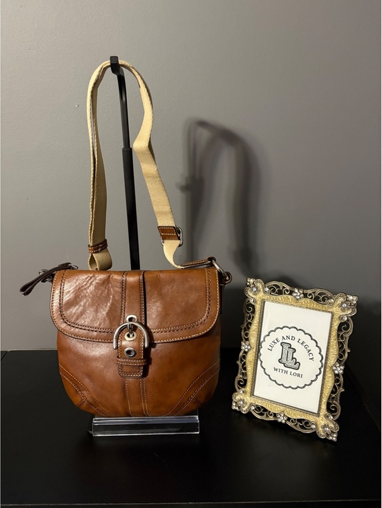 Coach Handbags - Coach Soho Y2K Vintage Tan Leather Buckle Flap Bag Crossbody